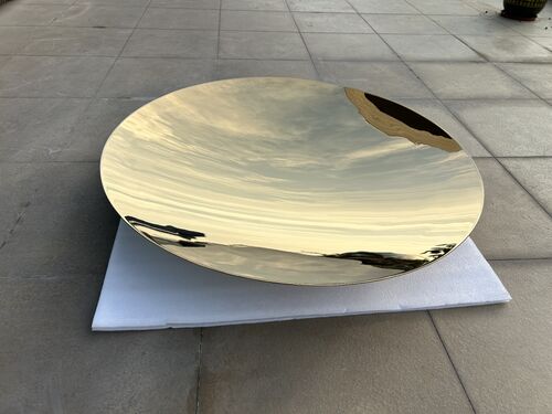 Dernières nouvelles de l'entreprise Sculpture radiante - Art du miroir concave en acier inoxydable