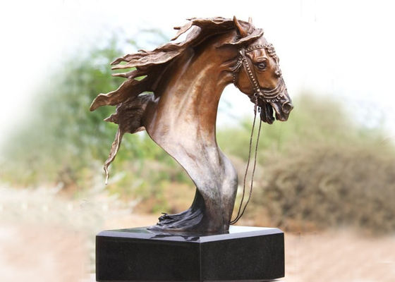 Un bon prix. Statue faite main de jardin de tête de cheval de Ferghana de bronze de pièce forgéee pour la décoration publique en ligne