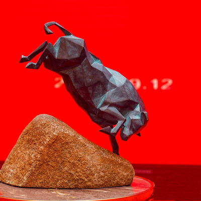 Un bon prix. Décoration de jardin Art bronze sculpture de taureau antique en ligne