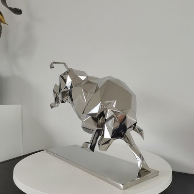 Un bon prix. Sculpture de taureau poli en acier inoxydable en ligne