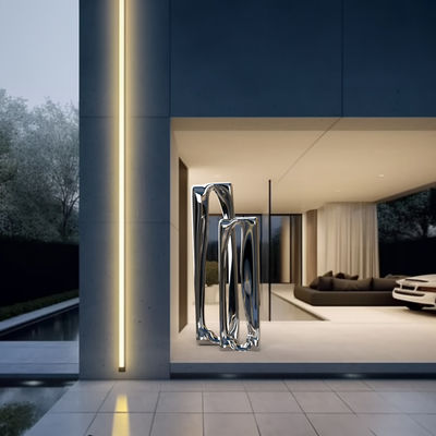 Un bon prix. Découvrez la nature transformatrice de la réfraction avec des tours de réfraction sculptures en acier inoxydable en ligne