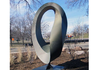 Un bon prix. Grande sculpture décorative moderne en paysage en métal de jardin dans la couleur faite sur commande en ligne