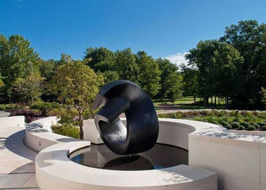 Un bon prix. Taille disponible de sculpture extérieure abstraite moderne peinte par noir en acier inoxydable diverse en ligne