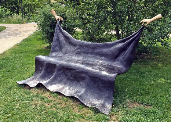 Un bon prix. Sculpture en bronze antique unique faite sur commande, sculpture se reposante en banc pour le parc en ligne