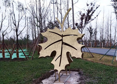 Un bon prix. Sculpture peinte par feuille en métal d'acier inoxydable d'art pour la décoration de parc de jardin en ligne