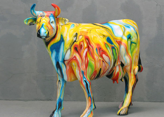 Un bon prix. Bruit extérieur Art Fiberglass Cow Statue de sculpture en fibre de verre d'animal moderne en métal en ligne
