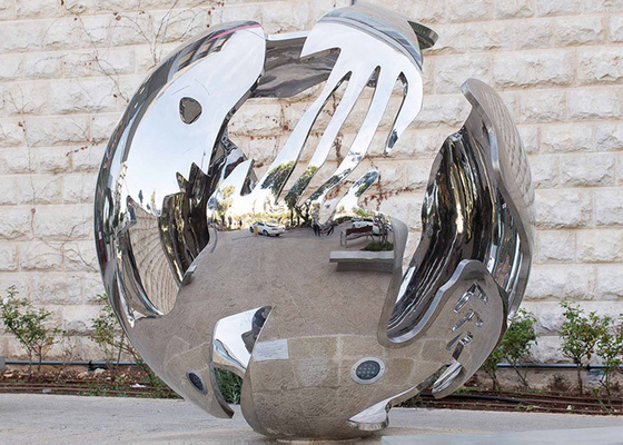 La sphère extérieure moderne forment la haute de sculpture en acier inoxydable polie