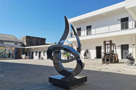 Un bon prix. Sculpture de jardin poli en acier inoxydable moderne en ligne