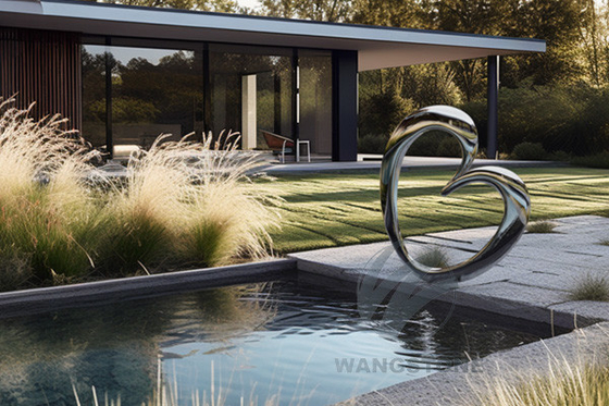 Un bon prix. Jardin de la cour de l'art moderne miroir poli sculpture de cœur d'amour en ligne
