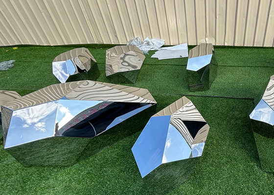 Tailles différentes Art métallique de jardin moderne Sculpture rocheuse en acier inoxydable
