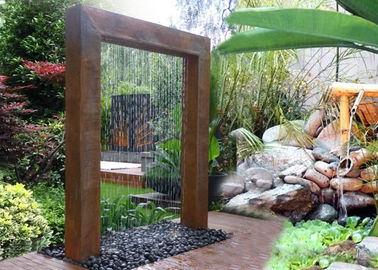 Un bon prix. Tailles en pluie de Corten différentes de rideau de l'eau de caractéristique en eau de fontaine en acier de rideau en ligne