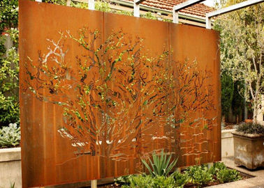 Un bon prix. Sculpture en acier adaptée aux besoins du client en art de mur d'arbre en métal de Corten pour la décoration de jardin en ligne