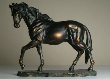 Sculptures de chevaux en bronze anciennes, décoration hôtelière, sculptures de chevaux en plein air.