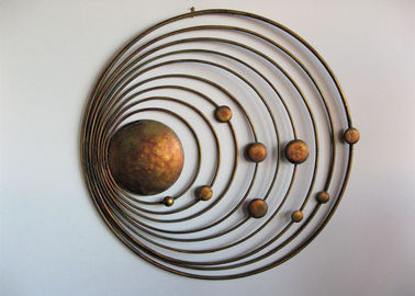 Un bon prix. Sculpture contemporaine en art de mur coupée par laser en métal pour la décoration à la maison moderne en ligne