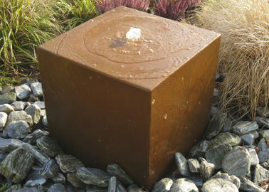 Un bon prix. Nappe phréatique en acier de Corten d'art de yard en métal, fontaine d'eau en acier durable de Corten en ligne