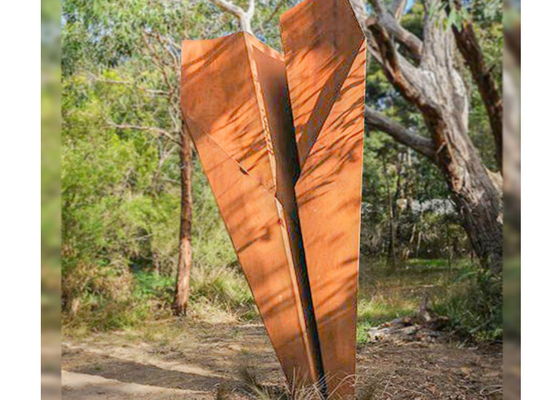 Taille personnalisée Art métallique rouillé Jardin Corten Origami en acier Sculpture d'avion pliée