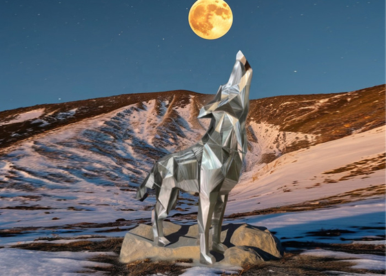 Grand animal abstrait sculpture en acier inoxydable art loup technique de soudage métallique pour la décoration