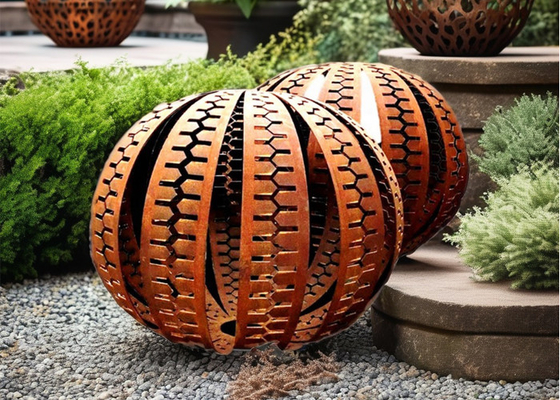 Grande sphère rouillée sculpture de jardin en métal Corten Ball Steel Design Technique de soudage