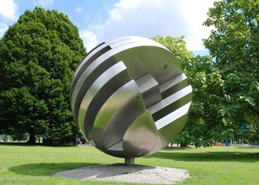 Un bon prix. Sculpture extérieure en acier inoxydable de sculpture en métal de grande boule de jardin en ligne