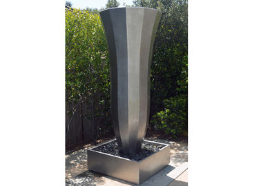 Un bon prix. caractéristique de l'eau d'acier inoxydable de taille de 200cm/fontaines extérieures acier inoxydable en ligne