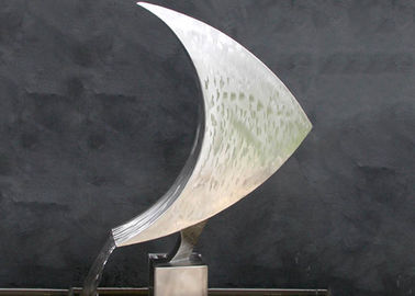 Un bon prix. Taille faite sur commande de caractéristique de l'eau d'acier inoxydable en métal pour le jardin de fontaine décoratif en ligne