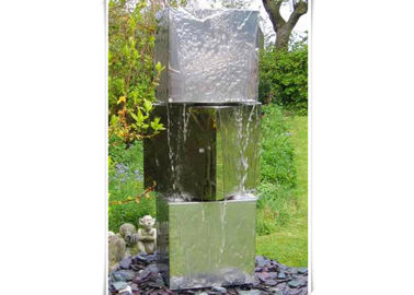 La caractéristique inoxydable décorative publique de l'eau a adapté le finissage aux besoins du client poli par taille