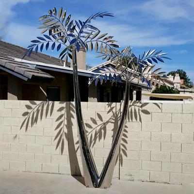 Sculpture d'arbre polissé miroir Arbre de palme Feature de jardin en acier inoxydable