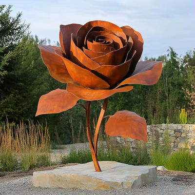 Décoration de jardin Sculpture florale en acier résistant aux intempéries