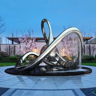 Un bon prix. Fontaine d'eau extérieure en acier inoxydable à boucle infinie poli Sculpture de fontaine à grande échelle en ligne