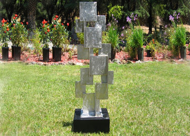 Un bon prix. Concevez les sculptures en fonction du client extérieures balayées en statues en métal pour la décoration de jardin en ligne