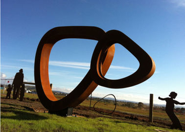 Un bon prix. Le polygone conçoivent la sculpture en fonction du client en acier en Corten, sculptures rouillées en jardin pour la décoration en ligne