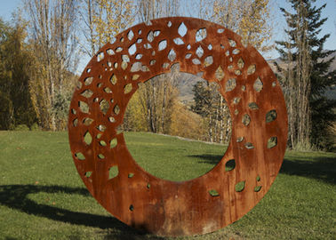 Un bon prix. Sculpture extérieure coupée par laser en métal, diamètre public de la sculpture 180cm en art en ligne