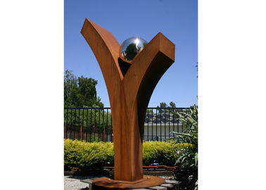 Un bon prix. Pièce forgéee de sculpture en Corten et technique de bâti en acier abstraites extérieures en ligne