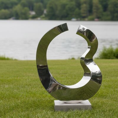 Un bon prix. Sculpture abstraite en acier inoxydable Art métallique poli moderne pour jardin et espaces extérieurs en ligne