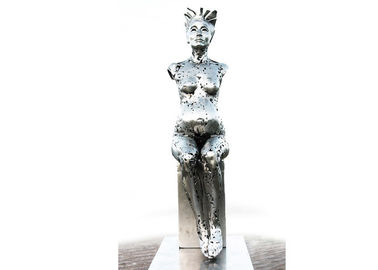 Un bon prix. Forge de la finition stupéfiant les sculptures humaines, sculpture de polissage en acier inoxydable en ligne