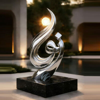 Un bon prix. Sculpture métallique moderne sur mesure: commander votre signature art extérieur pièce en ligne