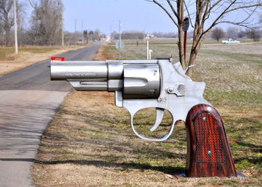 Un bon prix. Le jardin contemporain en métal de conception spéciale d'arme à feu sculpte l'excellente résistance à la corrosion en ligne