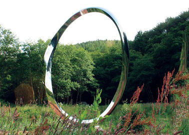 Un bon prix. Sculptures contemporaines en art d'acier inoxydable, finition polie par sculpture d'anneau en ligne