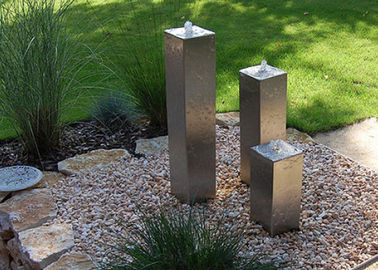 Un bon prix. Caractéristique de cascade de fontaine d'eau de jardin de cylindre carré d'acier inoxydable en ligne