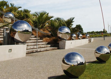 Un bon prix. Grande utilisation extérieure de jardin de sphères de sculpture polie par miroir en acier inoxydable en ligne