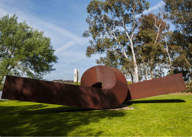 Un bon prix. Sculpture en acier tordue en art de jardin en métal de sculpture en Corten de grand décor de forme en ligne