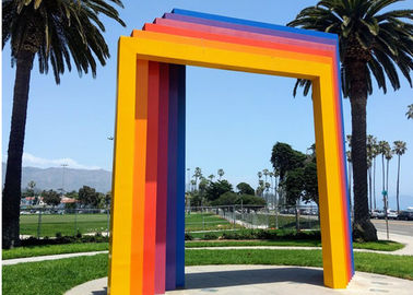 Un bon prix. Sculpture peinte par coutume en métal, sculpture moderne en porte pour le paysage de jardin en ligne