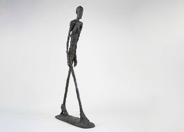 Un bon prix. L'art grandeur nature de yard sculpte la sculpture de marche en bronze en homme de travail moderne par Giacometti en ligne