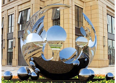 Un bon prix. Grande sphère d'artistes de sculpture en acier inoxydable de miroir de conception unique pour extérieur en ligne