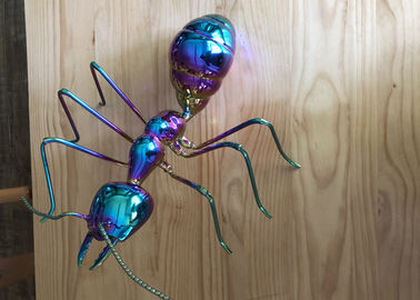 Un bon prix. Métier coloré de titane d'acier inoxydable de sculpture en fourmi en métal de décor de Tableau en ligne