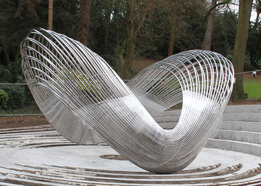 Un bon prix. Grande sculpture publique moderne en fil d'acier inoxydable d'art pour le parc en ligne