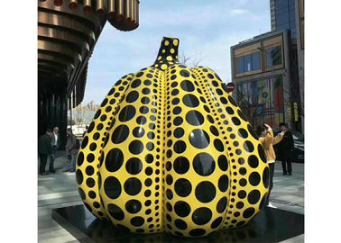 Un bon prix. Sculpture peinte extérieure géante en potiron d'acier inoxydable pour le paysage urbain en ligne
