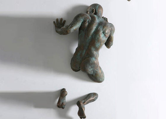 Sculpture fixée au mur en homme de patine de bronze grandeur nature de fonte