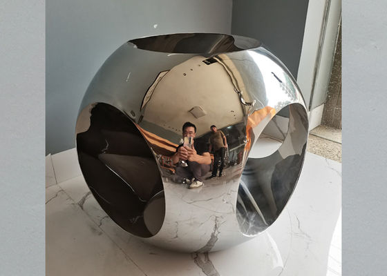 Sculpture inoxydable polie en bille d'acier 316 de 45cm pour le décor à la maison