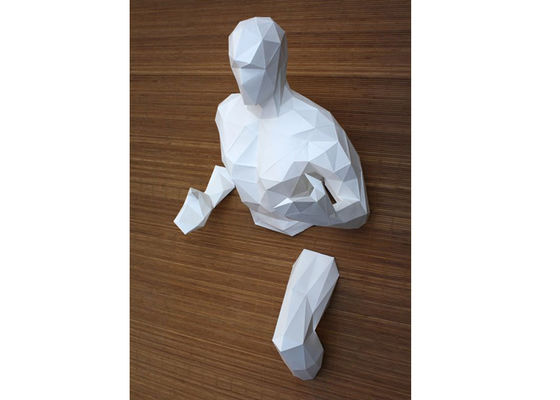 Un bon prix. la taille de 180cm a peint la sculpture en homme de mur d'acier inoxydable en ligne